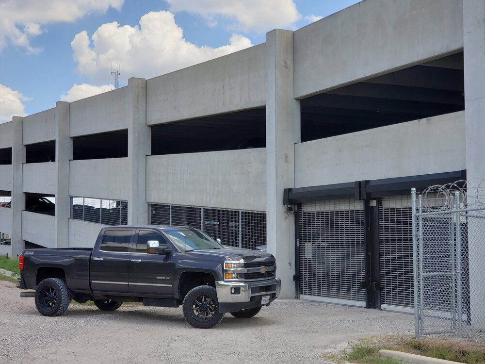Commercial garage doors Missouri City, TX